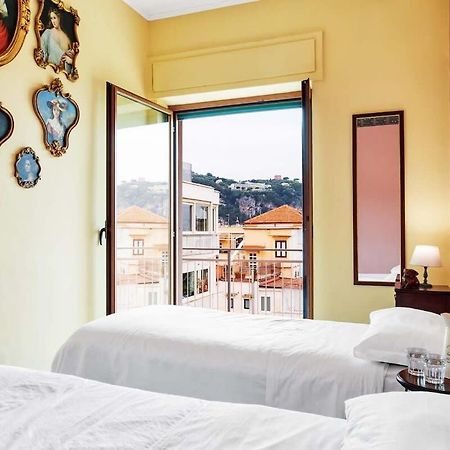 Appartement La Musica In The Heart Of Sorrento, 100 M From Station Extérieur photo