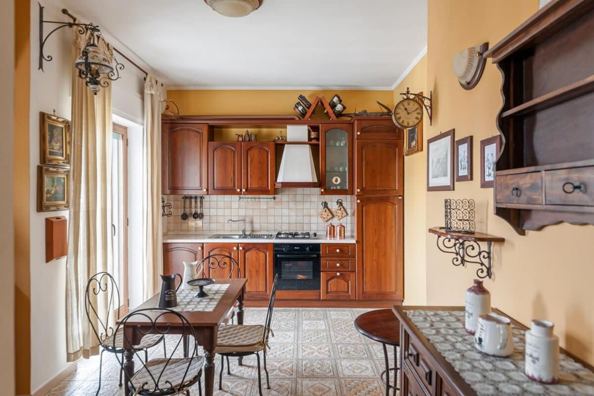 Appartement La Musica In The Heart Of Sorrento, 100 M From Station Extérieur photo